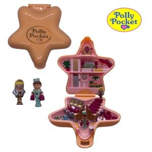 RARE Vintage 1992 Hollywood Star Hotel Polly Pocket
Bluebird Toys, Complete Set!